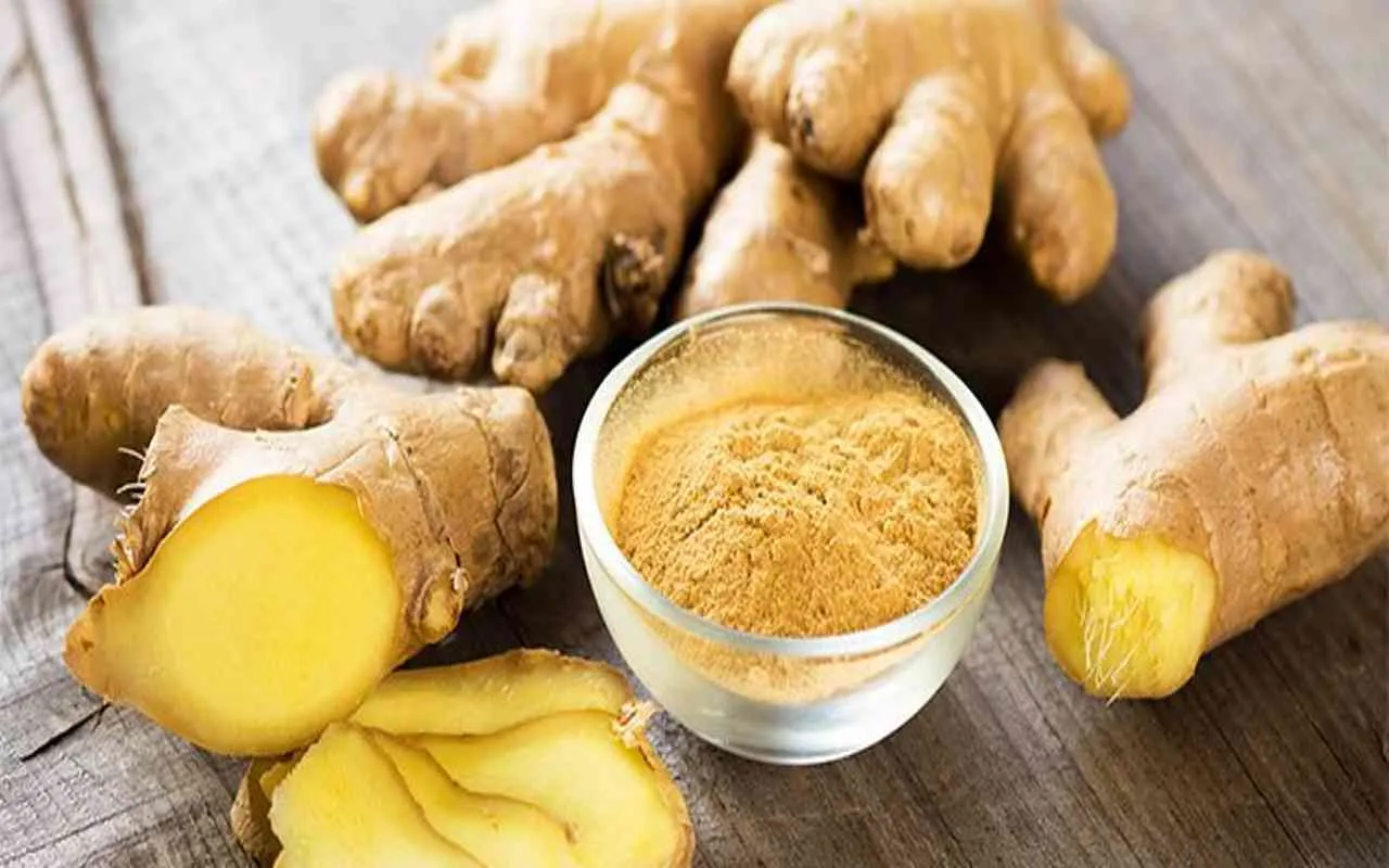 Consumo di acqua calda con limone e zenzero al mattino: ecco i vantaggi per il tuo organismo Consumo di acqua calda con limone e zenzero al mattino: ecco i vantaggi per il tuo organismo