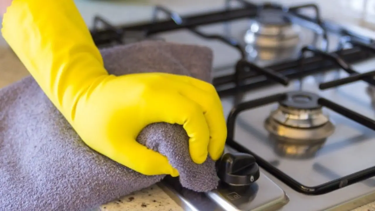 Vuoi una cucina senza odori persistenti? Ecco il trucco anti-grassi dei ristoratori Vuoi una cucina senza odori persistenti? Ecco il trucco anti-grassi dei ristoratori