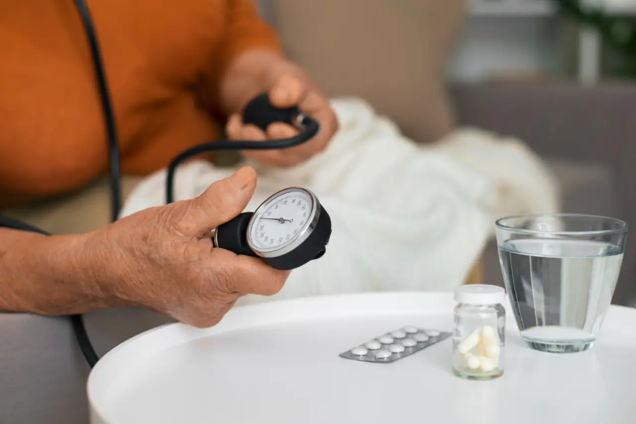 Pressione bassa al mattino? 4 strategie efficaci raccomandate dal cardiologo Pressione bassa al mattino? 4 strategie efficaci raccomandate dal cardiologo