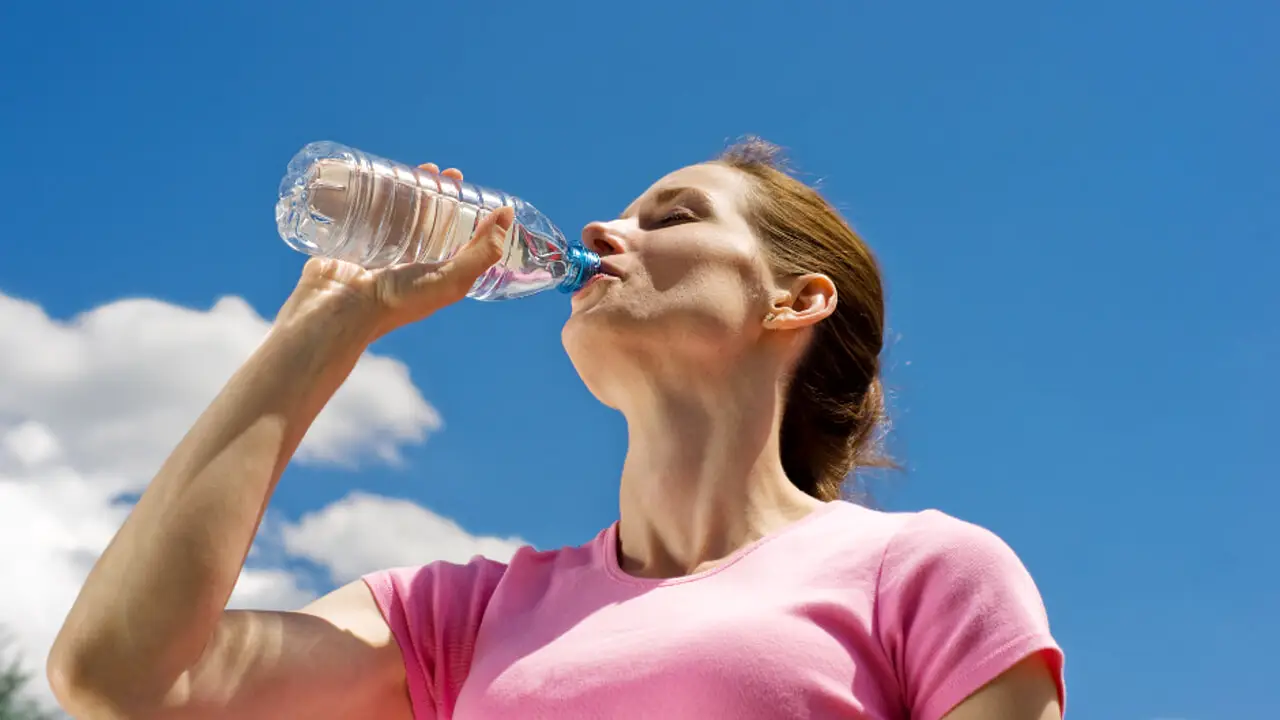 Cosa mangiare prima di fare sport in estate: i consigli degli esperti per una performance ottimale senza appesantirsi Cosa mangiare prima di fare sport in estate: i consigli degli esperti per una performance ottimale senza appesantirsi