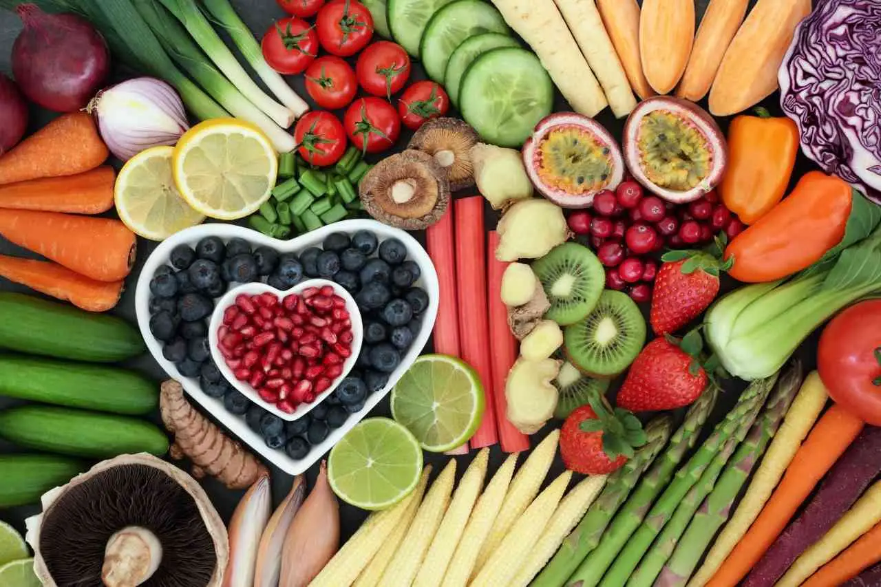 5 cibi estivi che rafforzano il sistema immunitario: la guida dei nutrizionisti per giugno 5 cibi estivi che rafforzano il sistema immunitario: la guida dei nutrizionisti per giugno